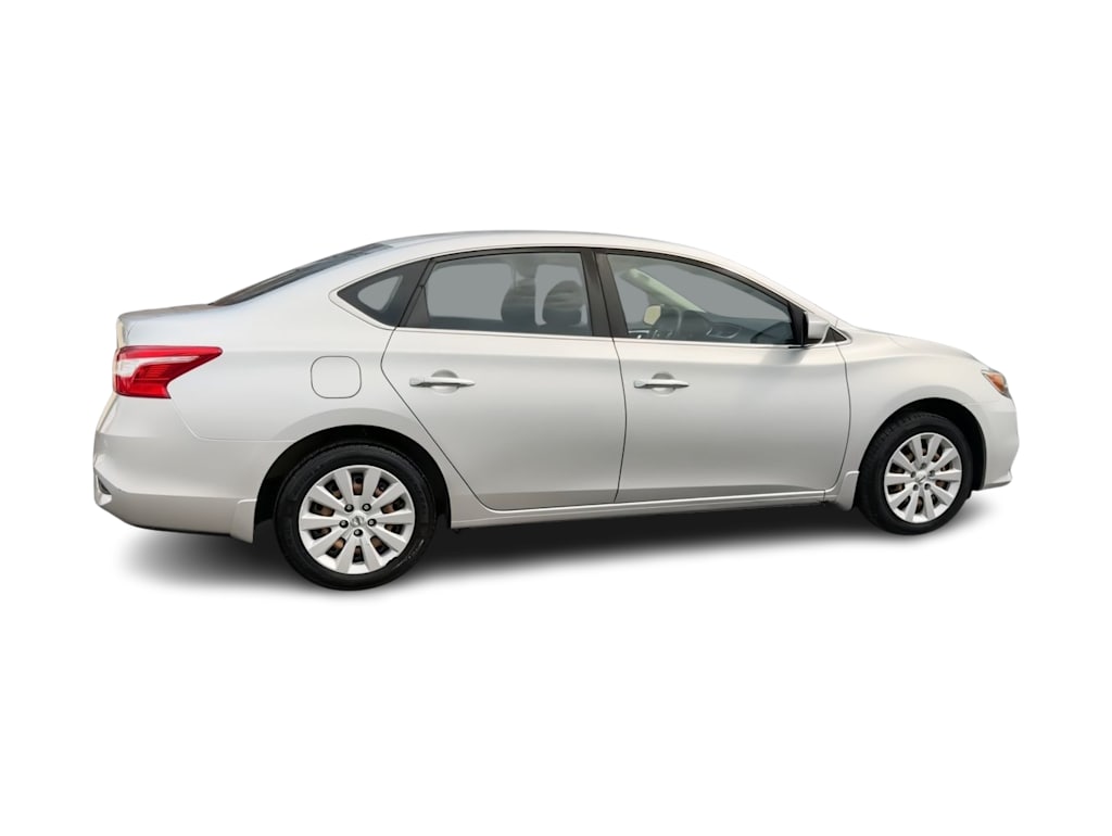 Thumbnail: 2016 Nissan Sentra - 24