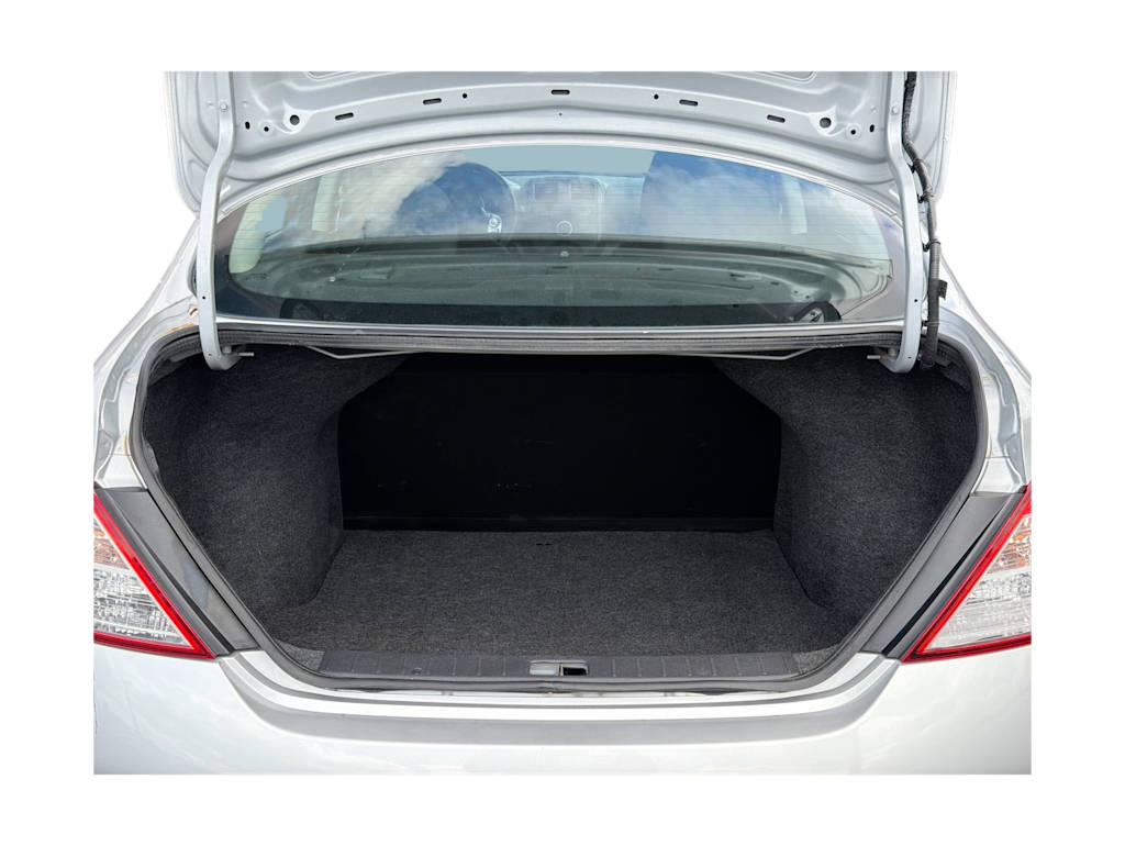 Thumbnail: 2014 Nissan Versa - 16