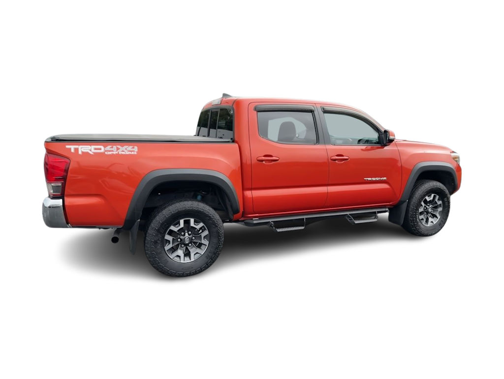 Thumbnail: 2016 Toyota Tacoma - 23