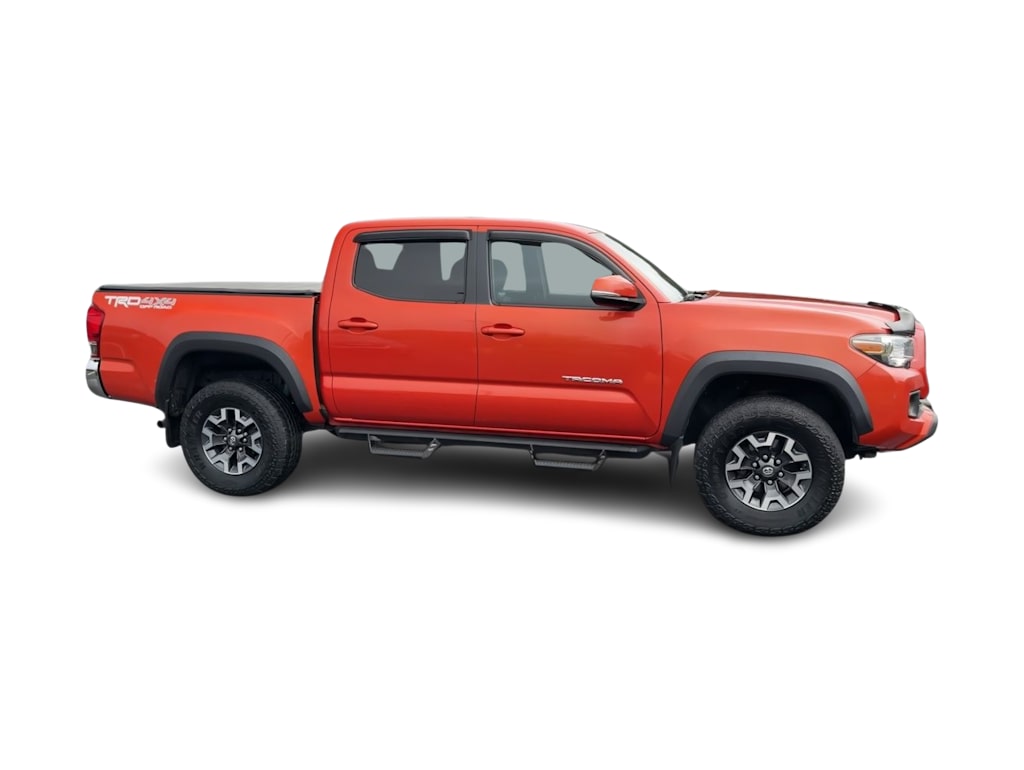 Thumbnail: 2016 Toyota Tacoma - 24