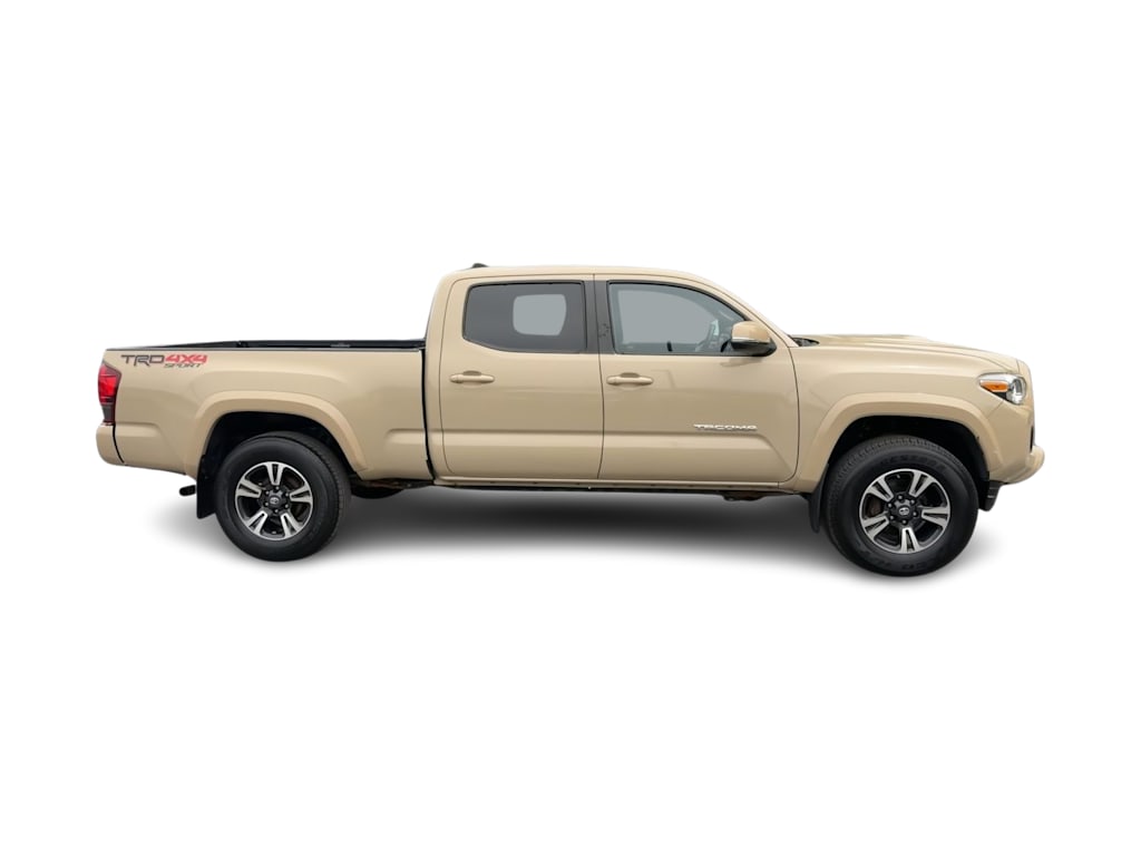 Thumbnail: 2019 Toyota Tacoma - 23