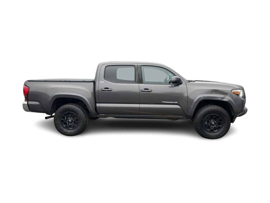 Thumbnail: 2021 Toyota Tacoma - 24