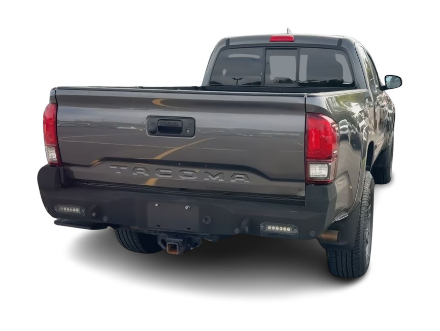 Thumbnail: 2021 Toyota Tacoma - 21