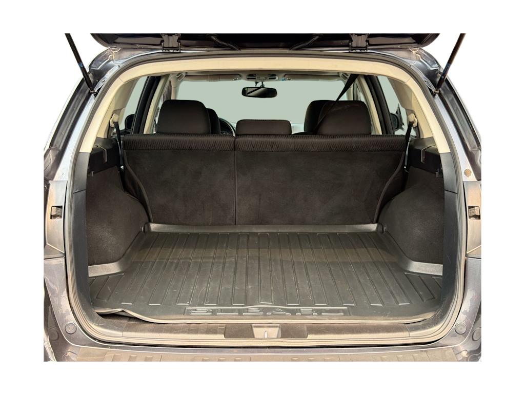 Thumbnail: 2011 Subaru Outback - 17