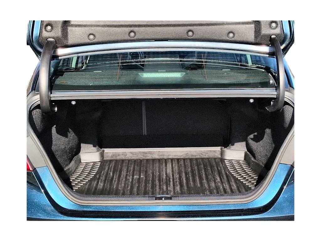 Thumbnail: 2019 Toyota Camry - 17