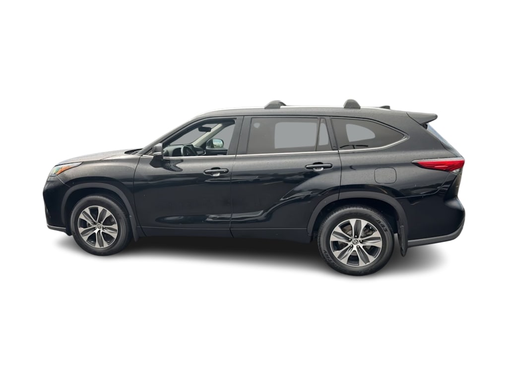 Thumbnail: 2021 Toyota Highlander - 21