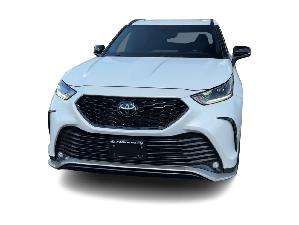 Thumbnail: 2023 Toyota Highlander - 6