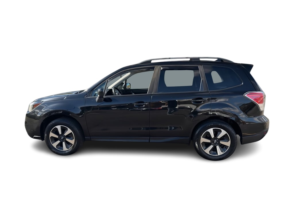 Thumbnail: 2017 Subaru Forester - 21