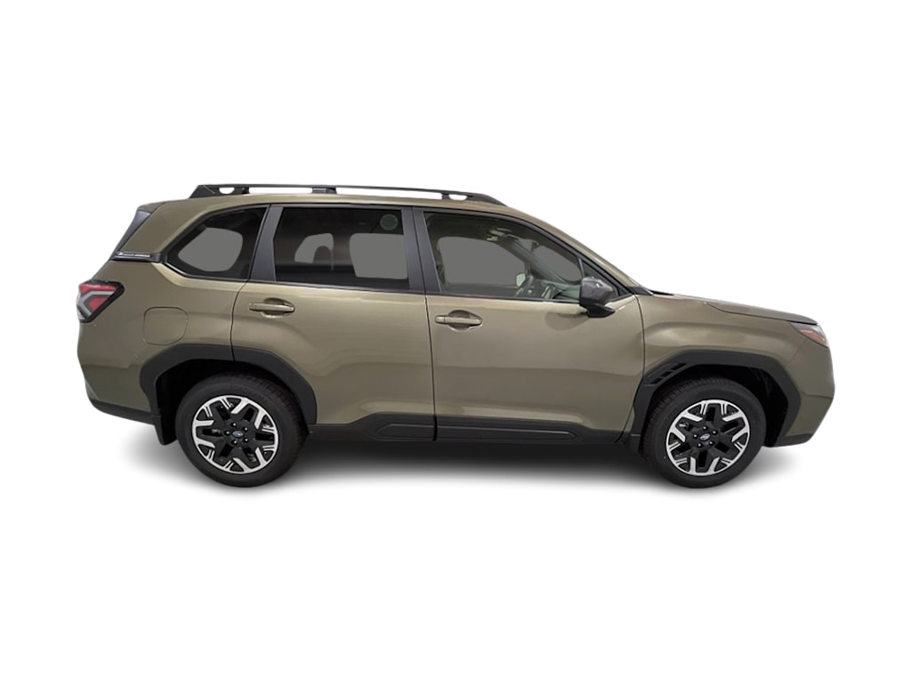 2025 Subaru Forester Premium 17