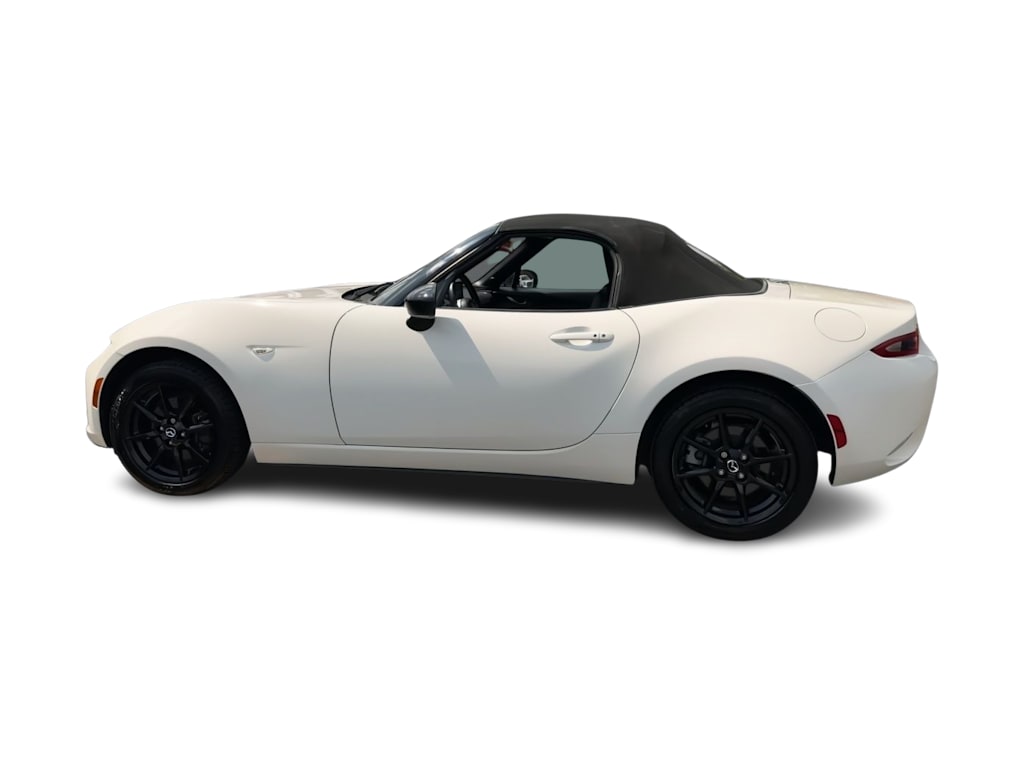 Thumbnail: 2021 Mazda MX-5 Miata - 20