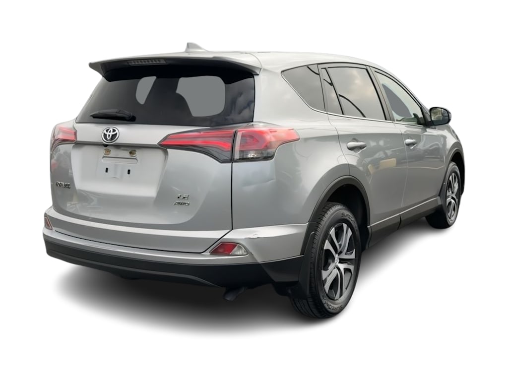 Thumbnail: 2018 Toyota RAV4 - 23