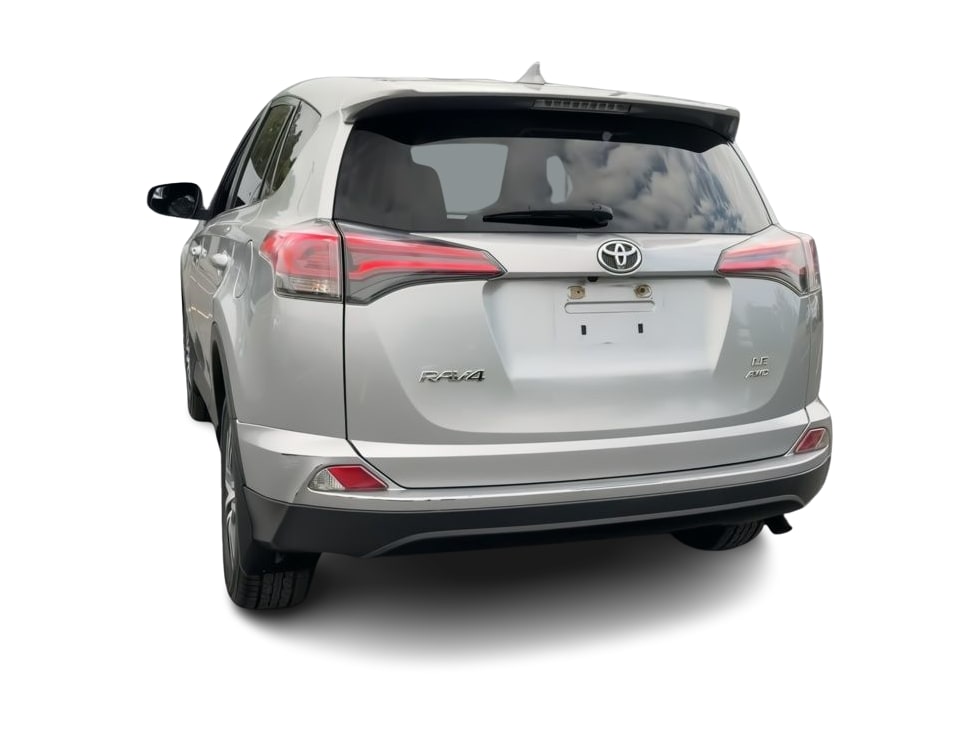 Thumbnail: 2018 Toyota RAV4 - 22
