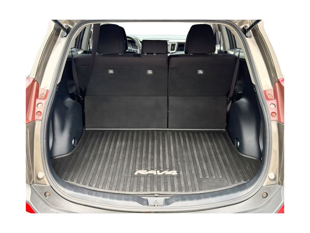 Thumbnail: 2015 Toyota RAV4 - 17