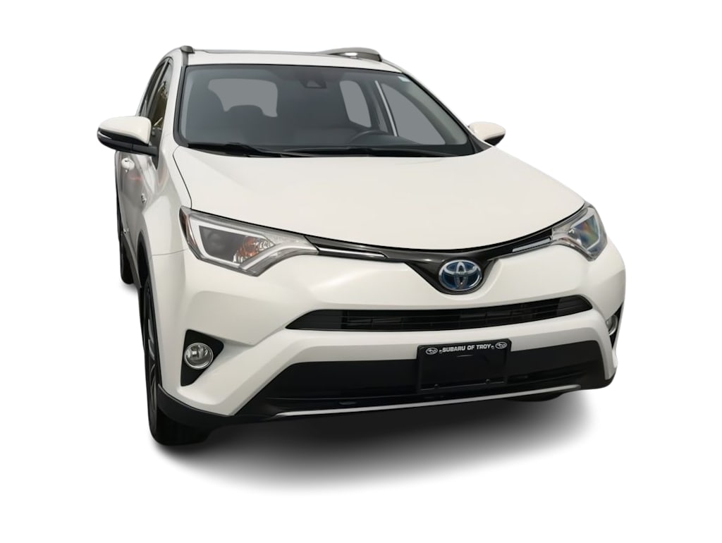 Thumbnail: 2017 Toyota RAV4 - 4