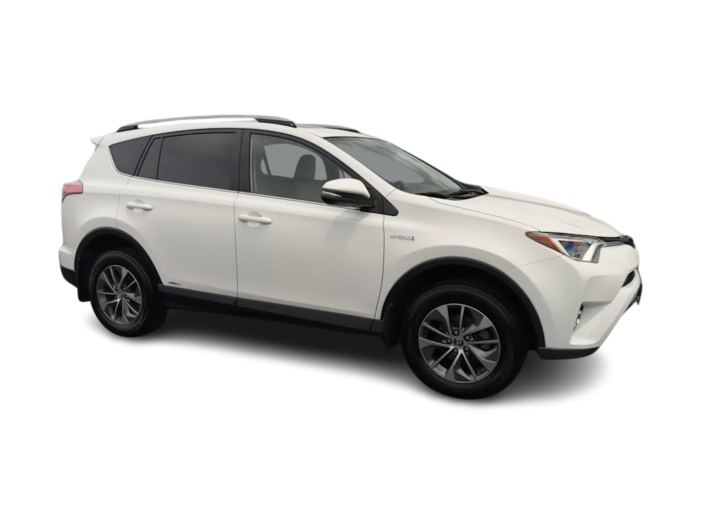 Thumbnail: 2017 Toyota RAV4 - 19