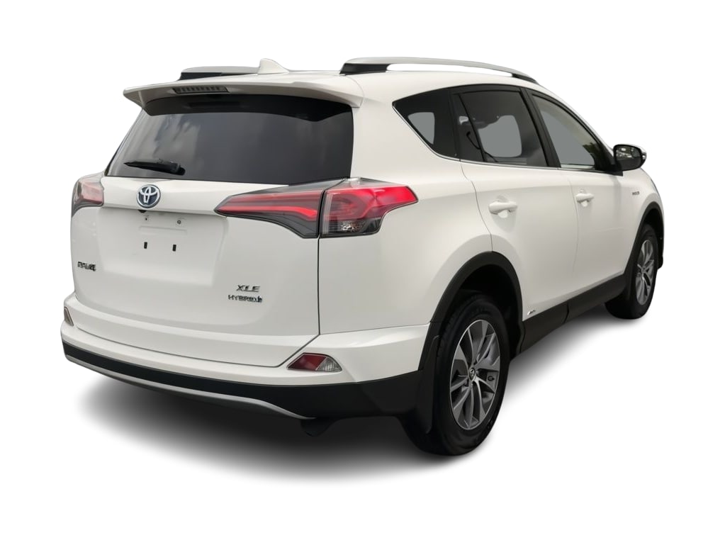 Thumbnail: 2017 Toyota RAV4 - 23