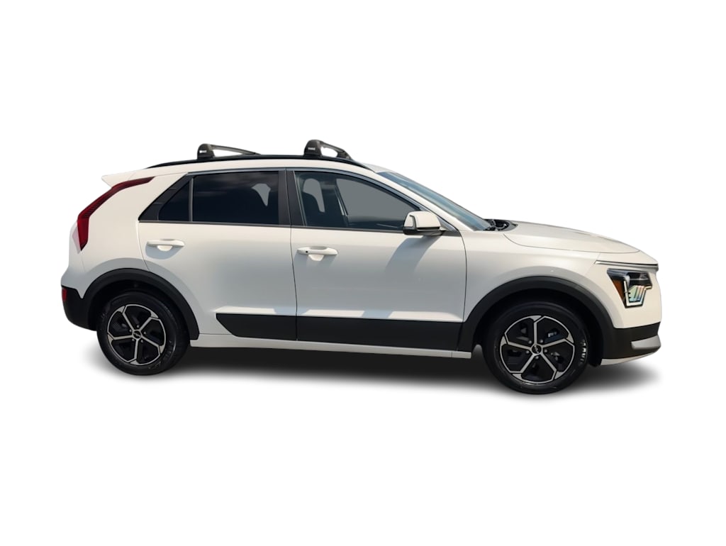 Thumbnail: 2024 Kia Niro - 24