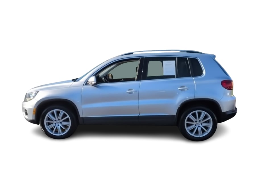Thumbnail: 2016 Volkswagen Tiguan - 3