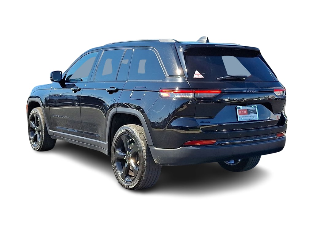 Thumbnail: 2023 Jeep Grand Cherokee - 4