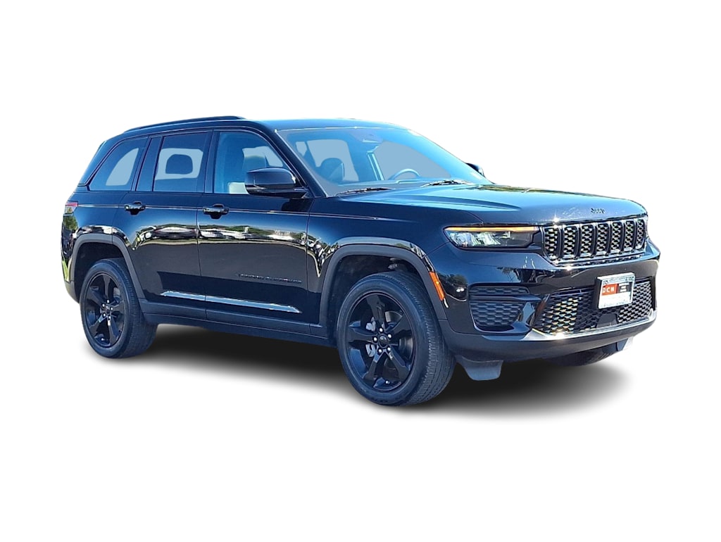 Thumbnail: 2023 Jeep Grand Cherokee - 17