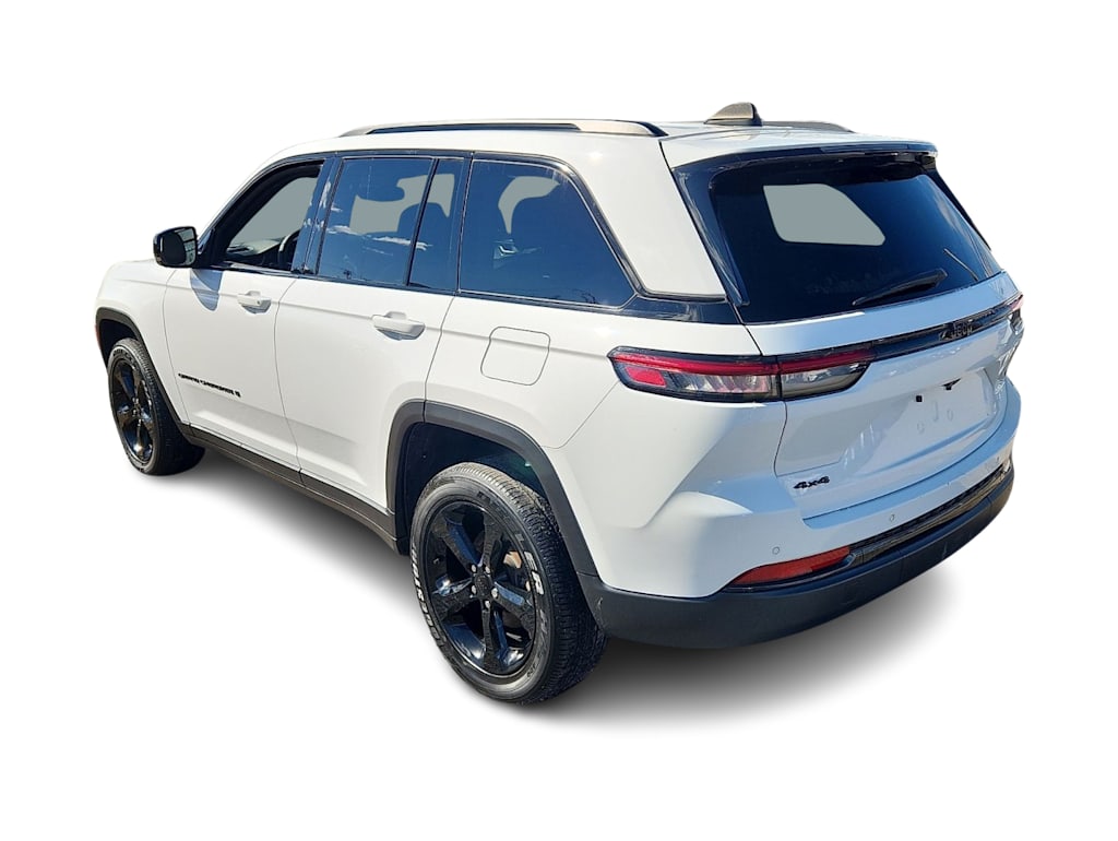 Thumbnail: 2023 Jeep Grand Cherokee - 4