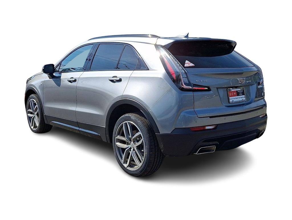 Thumbnail: 2023 Cadillac XT4 - 4