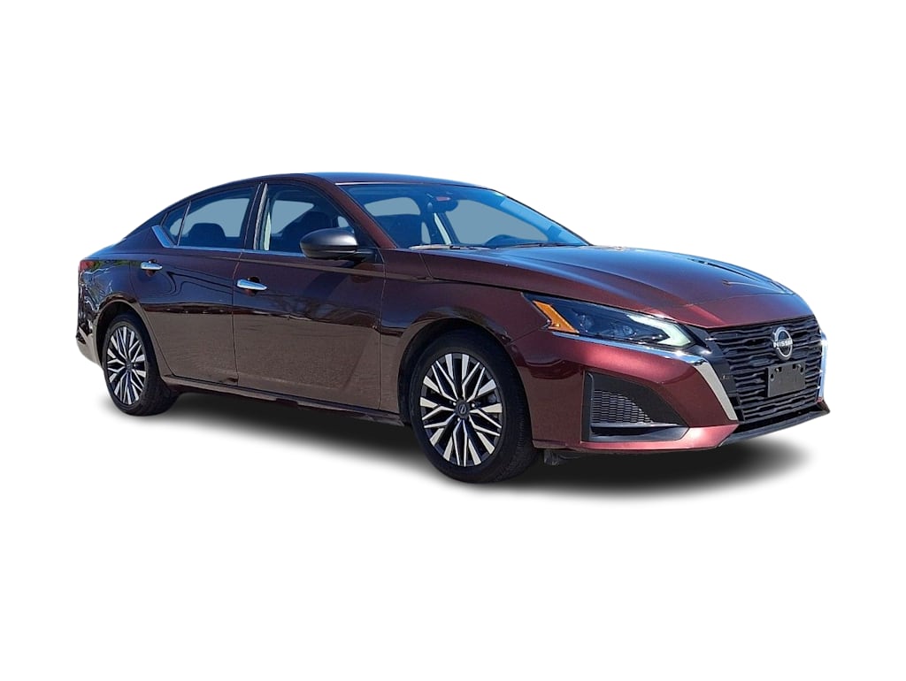 Thumbnail: 2024 Nissan Altima - 17