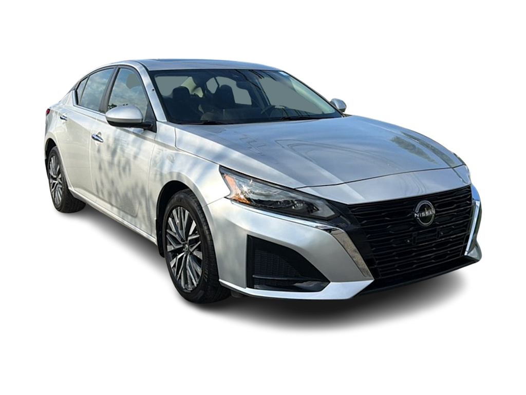 Thumbnail: 2023 Nissan Altima - 5