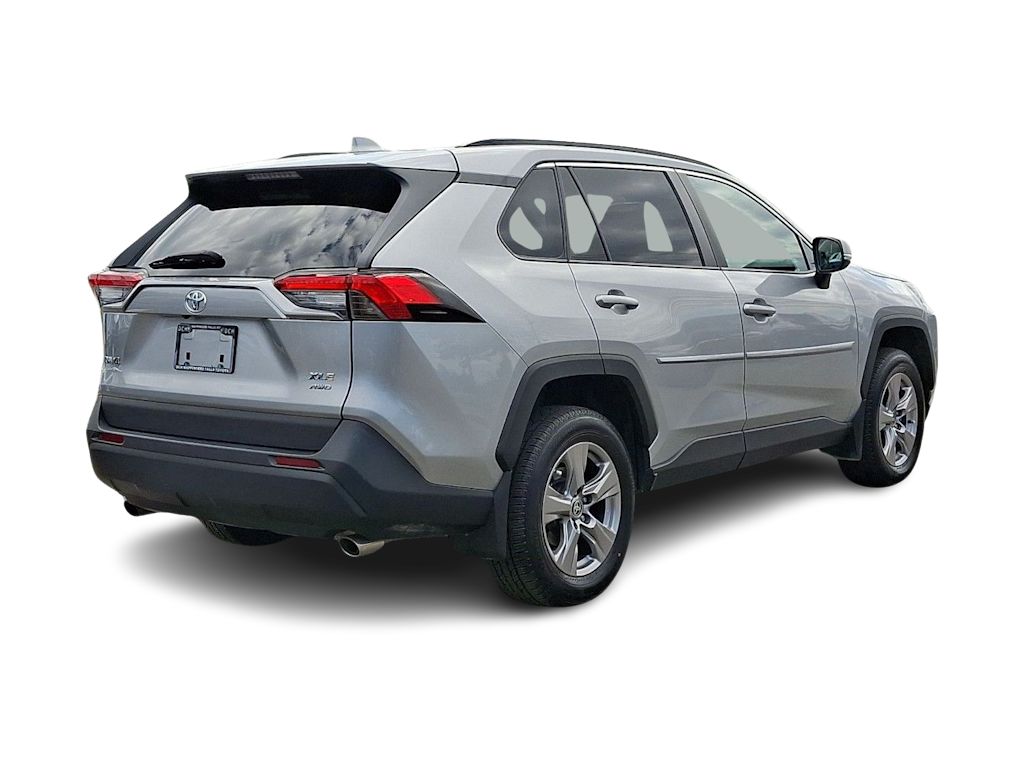 Thumbnail: 2023 Toyota RAV4 - 18