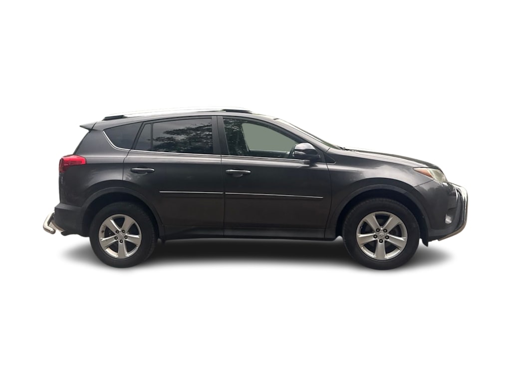 Thumbnail: 2014 Toyota RAV4 - 16