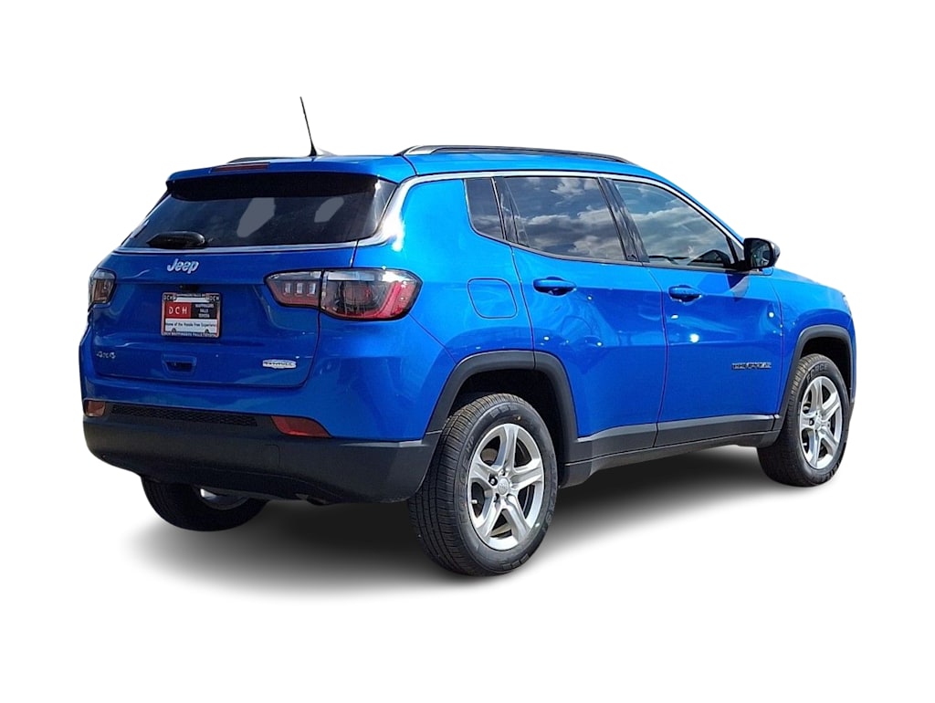 Thumbnail: 2023 Jeep Compass - 17