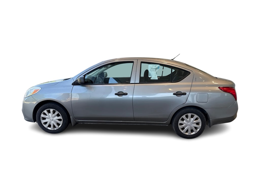 Thumbnail: 2013 Nissan Versa - 18