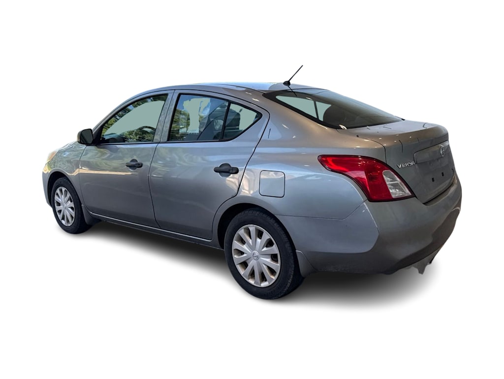 Thumbnail: 2013 Nissan Versa - 17