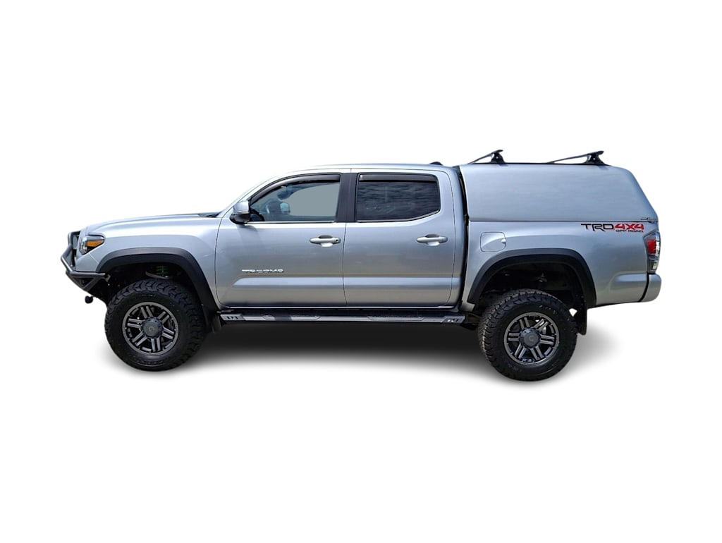 Thumbnail: 2023 Toyota Tacoma - 3