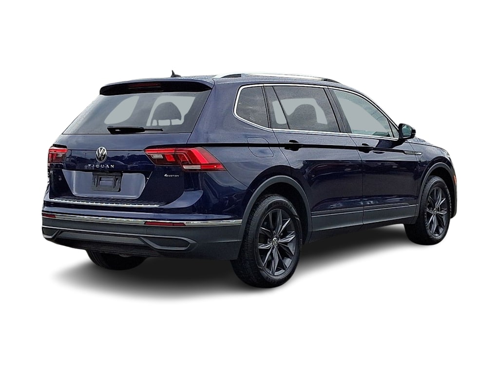Thumbnail: 2022 Volkswagen Tiguan - 18