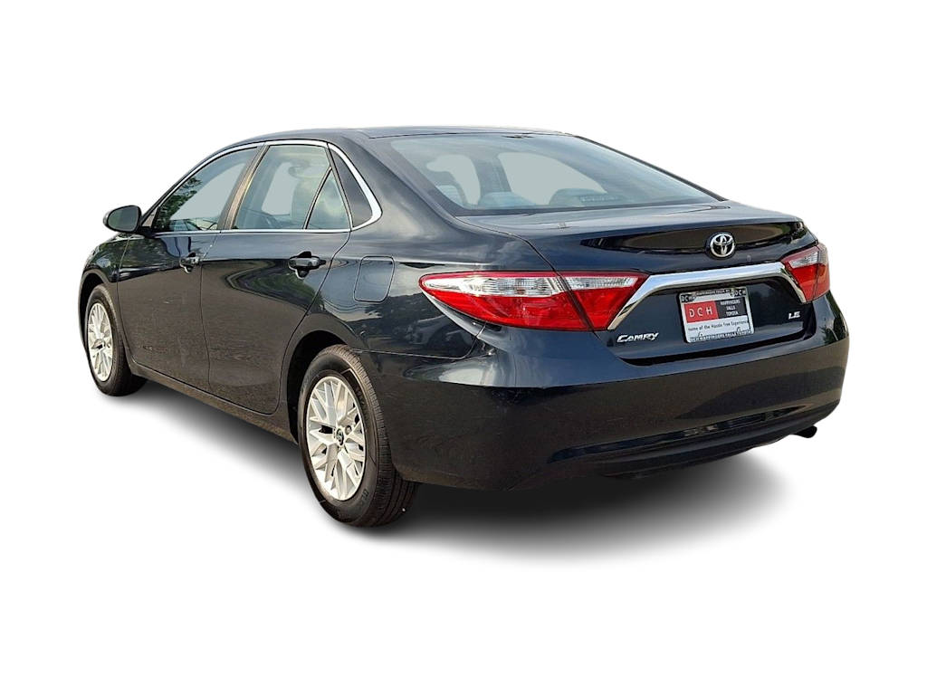 Thumbnail: 2016 Toyota Camry - 4