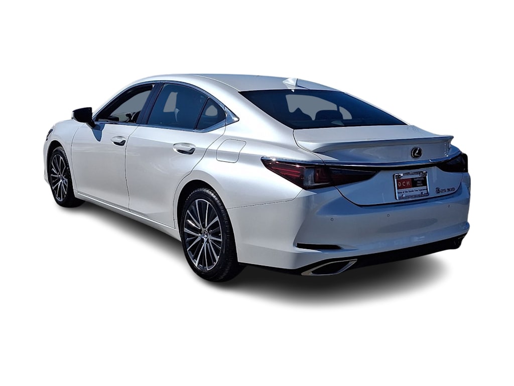 Thumbnail: 2022 Lexus ES - 4