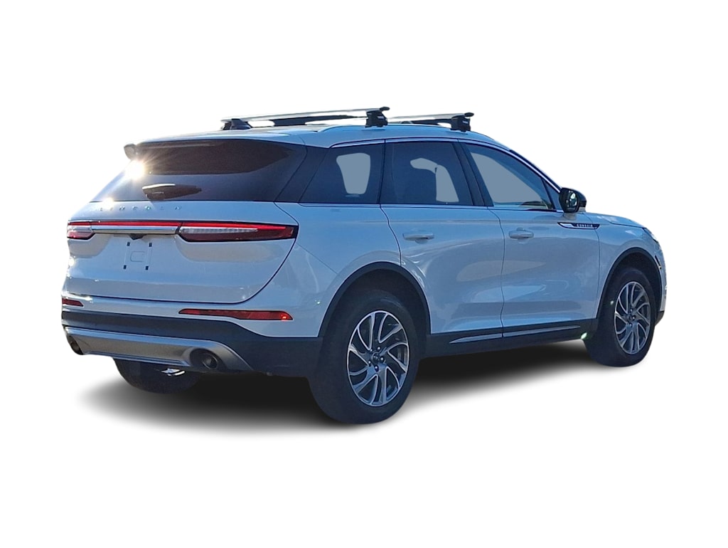 Thumbnail: 2022 Lincoln Corsair - 17