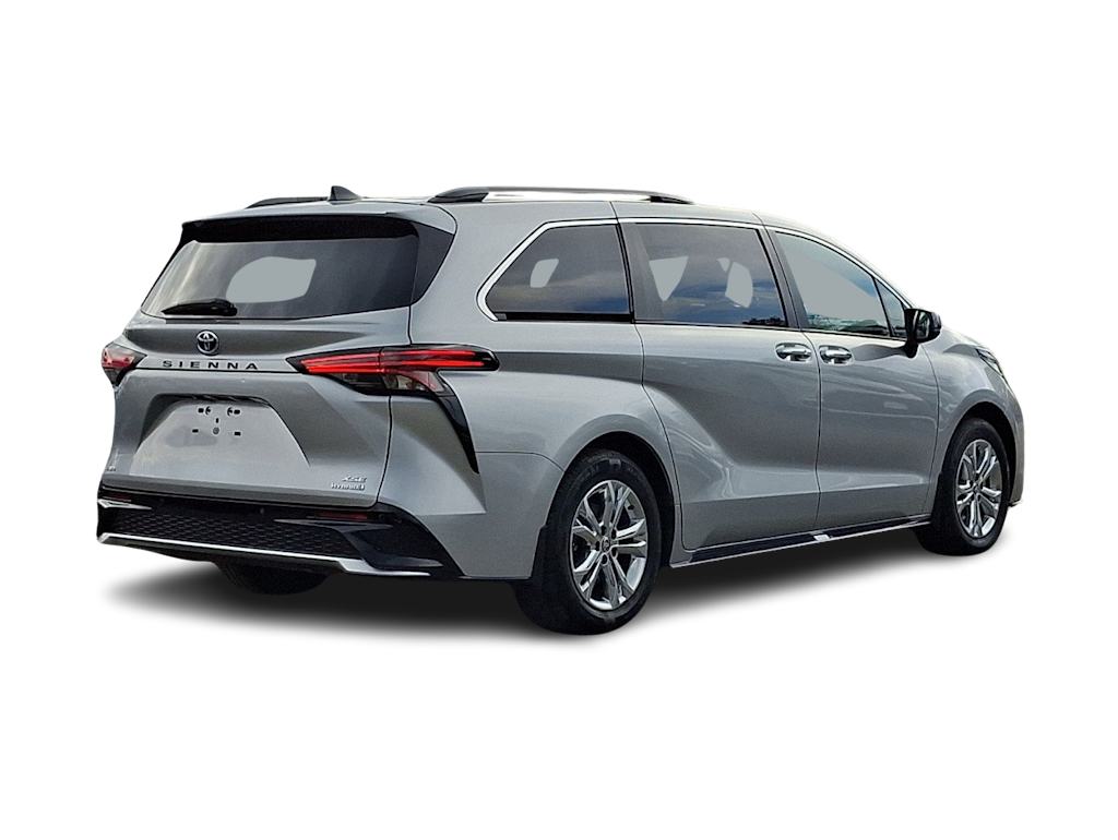 Thumbnail: 2023 Toyota Sienna - 18