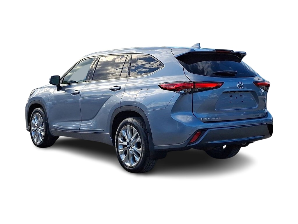 Thumbnail: 2020 Toyota Highlander - 4