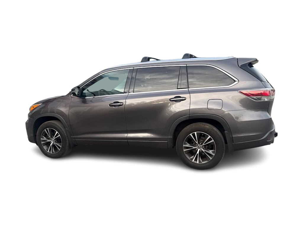 Thumbnail: 2016 Toyota Highlander - 3