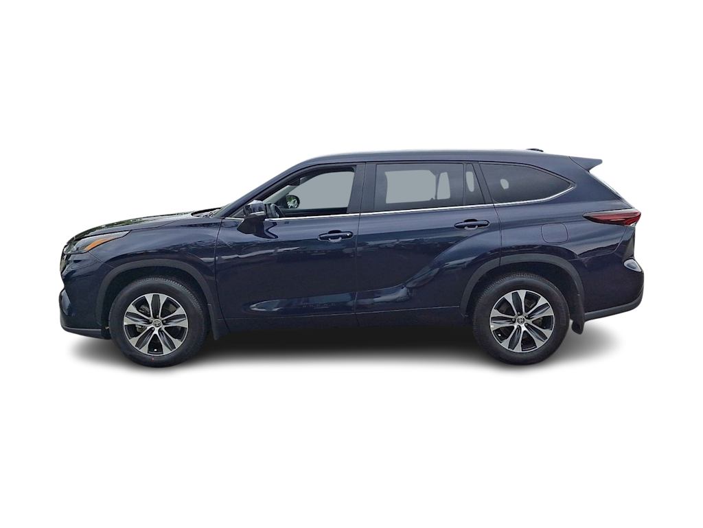 Thumbnail: 2026 Toyota Highlander - 3