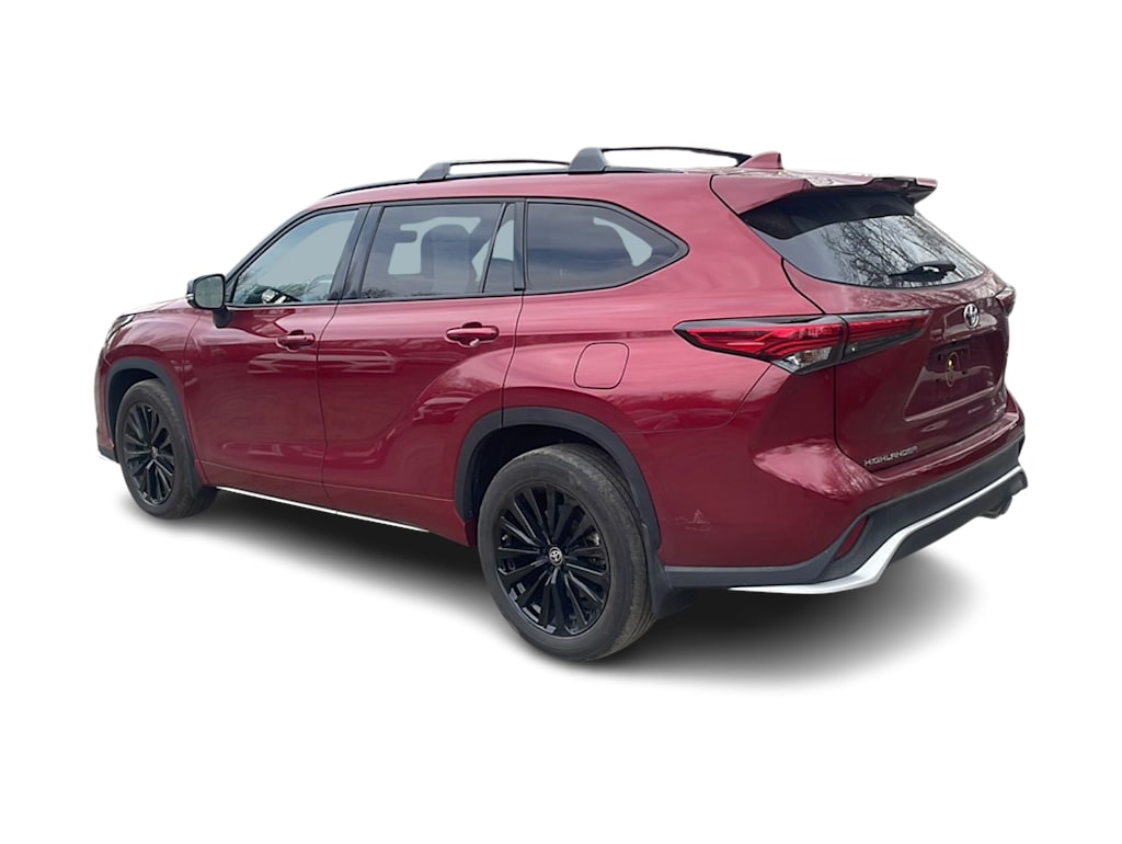 Thumbnail: 2023 Toyota Highlander - 3