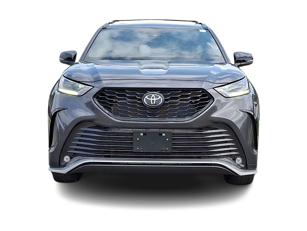 Thumbnail: 2023 Toyota Highlander - 6