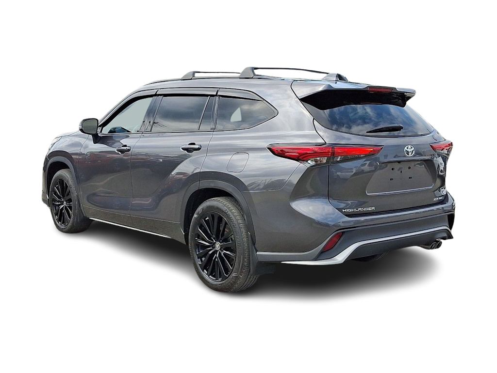 Thumbnail: 2023 Toyota Highlander - 4