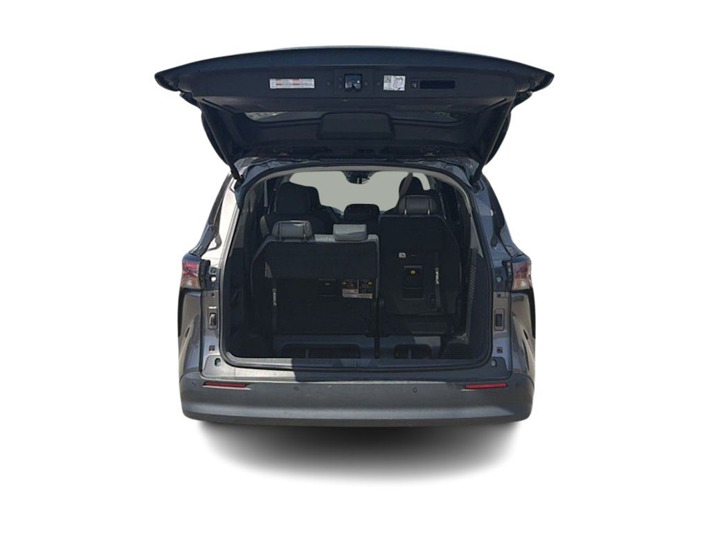 Thumbnail: 2023 Toyota Sienna - 13