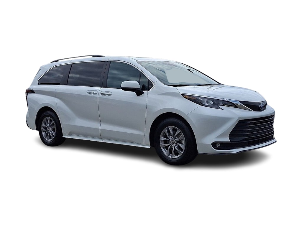 Thumbnail: 2025 Toyota Sienna - 17