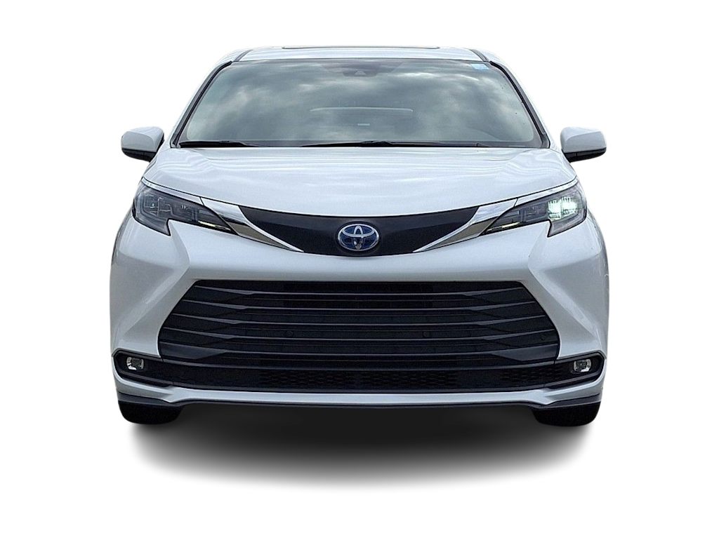 Thumbnail: 2025 Toyota Sienna - 6