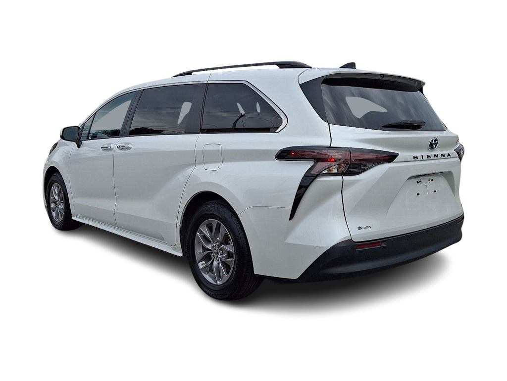 Thumbnail: 2025 Toyota Sienna - 4