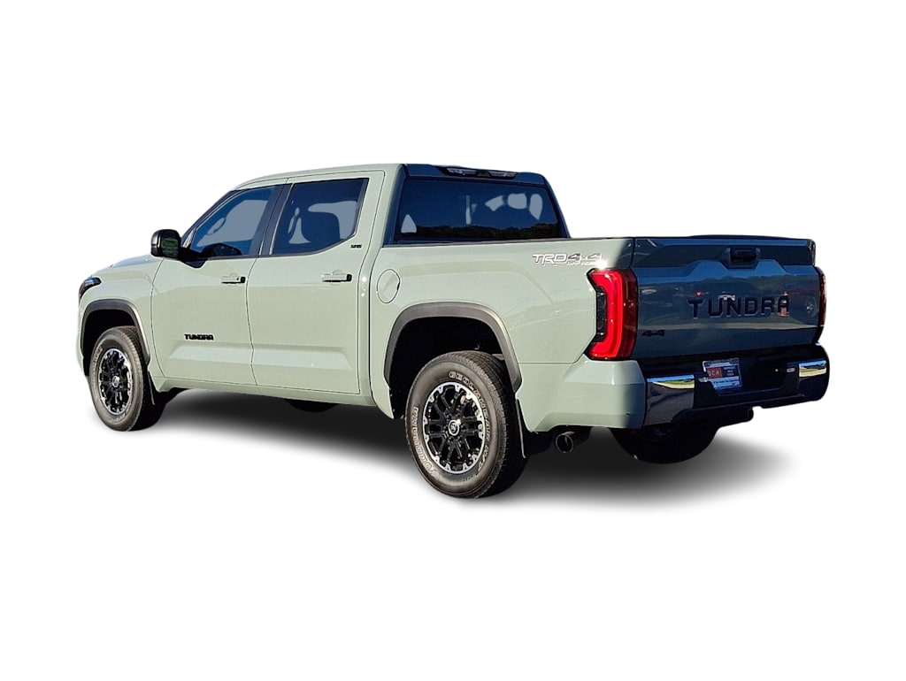 Thumbnail: 2024 Toyota Tundra - 3